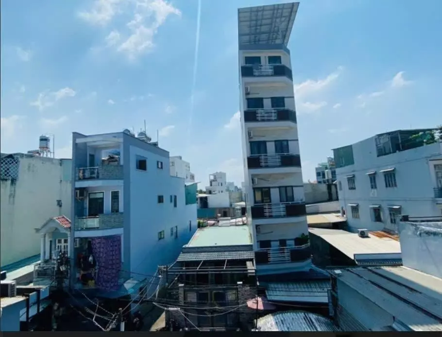 District 8