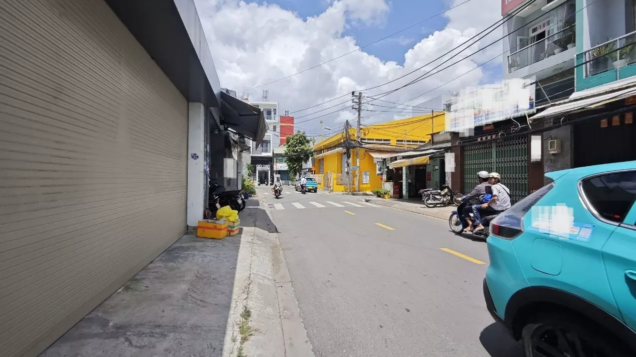 Tan Phu