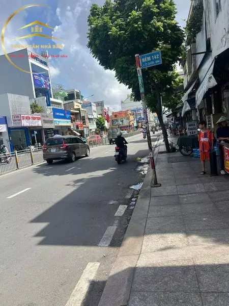 Tan Phu