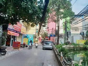 Nam Tu Liem