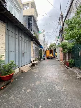Tan Phu
