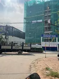 Nam Tu Liem