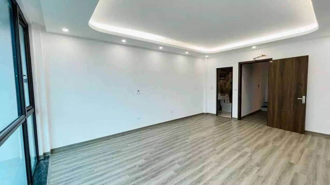 Long Bien