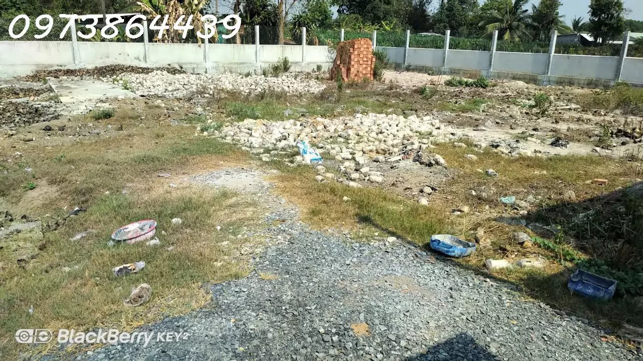 land for sale - mushrooms factory giveaway - solar battery for business front - in cu chi - 18m horizontal -