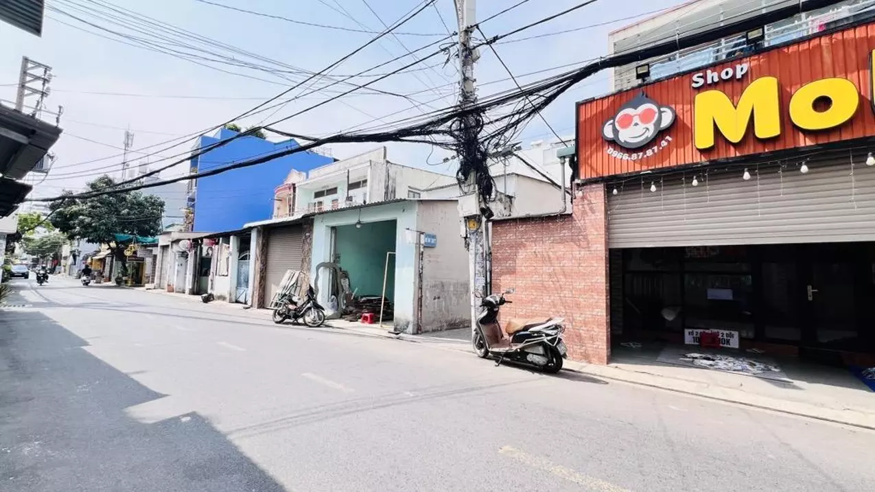 Tan Phu