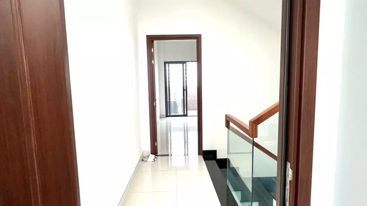 only 7.29 billion tl! 64m² 3 floors, car sleeping in the house, le van tho go vap!