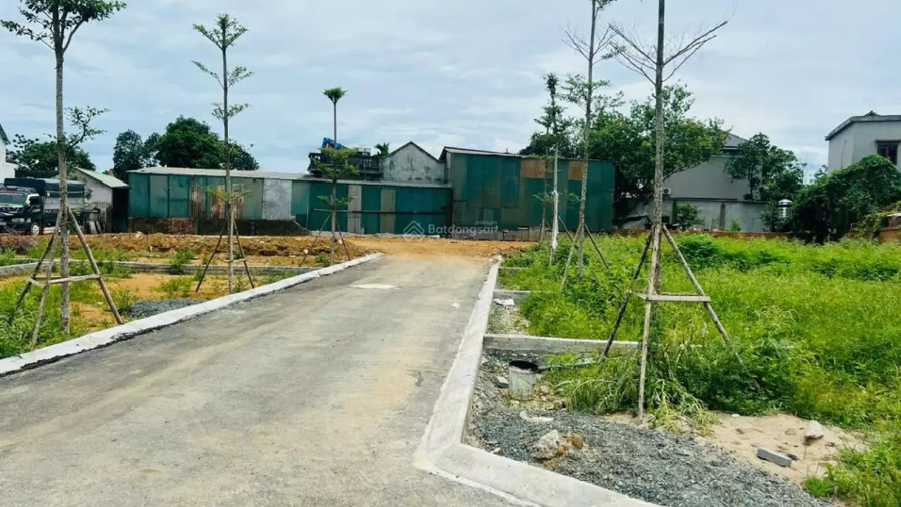 Nam Tu Liem