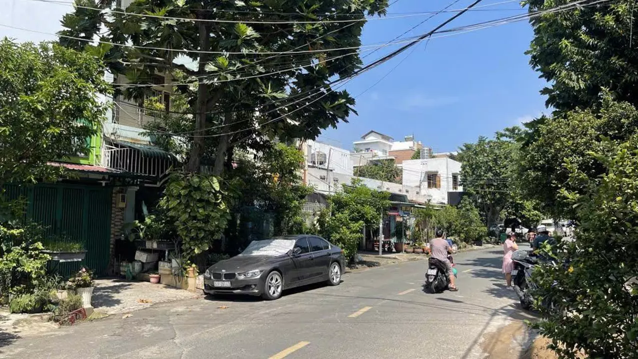 Tan Phu