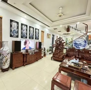 Hong Bang