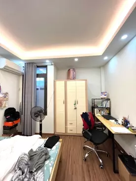 Ha Dong