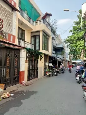 Phu Nhuan