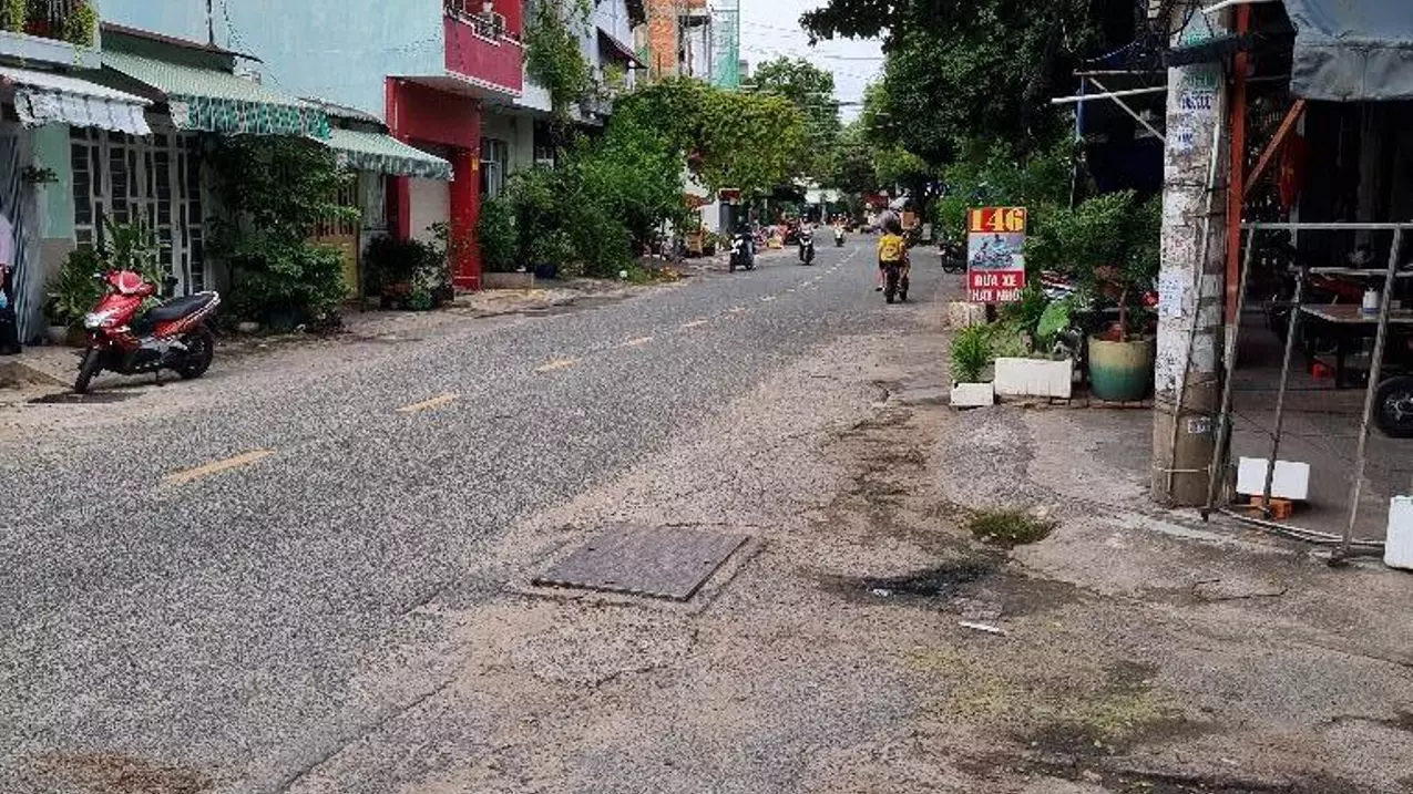 Tan Phu