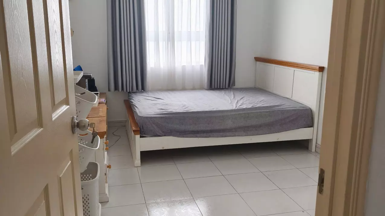 selling c/c nguyen van linh, nice view at hqc plaza, 1.4 billion, corner apartment 70 m2, 2 bedrooms, 2 bathrooms, binh chanh district, hcm