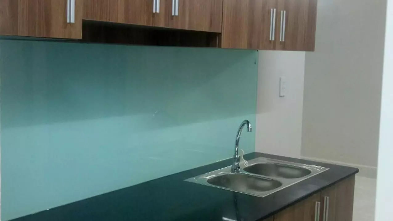 selling newly handed over apartment 2.1 billion full tax and fee, area 70m2 2 bedrooms at bluesky central apartment district 2
