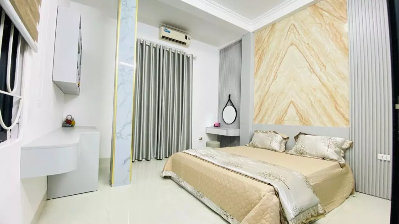 Hoang Mai