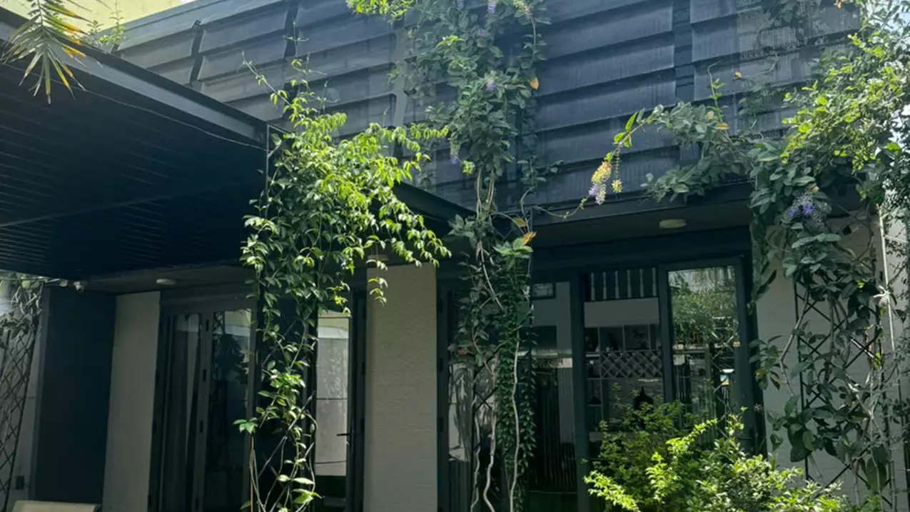super beautiful villa front of hiep thanh street 06, district 12 extremely good price