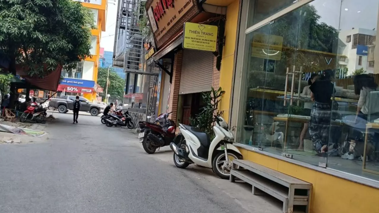 Ha Dong