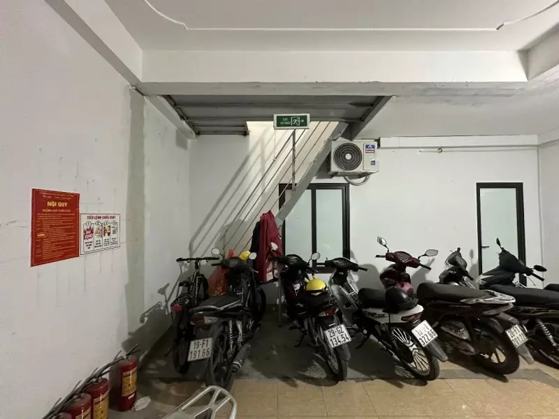 Nam Tu Liem