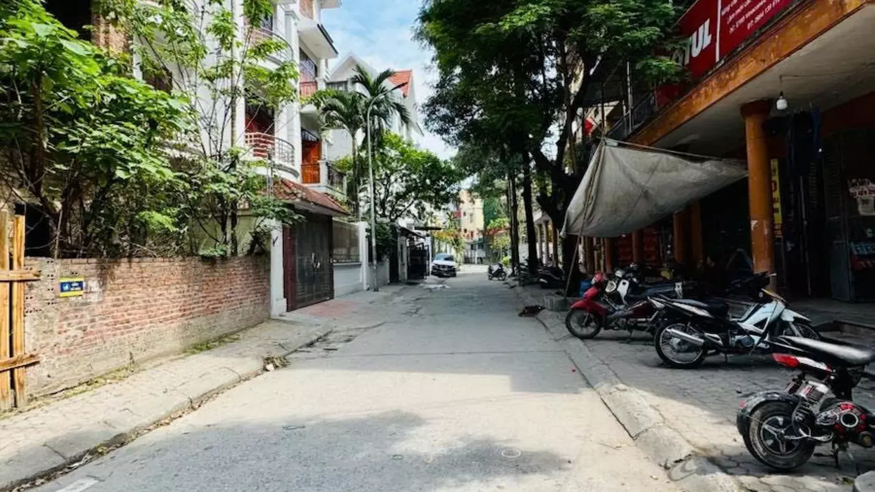 Nam Tu Liem