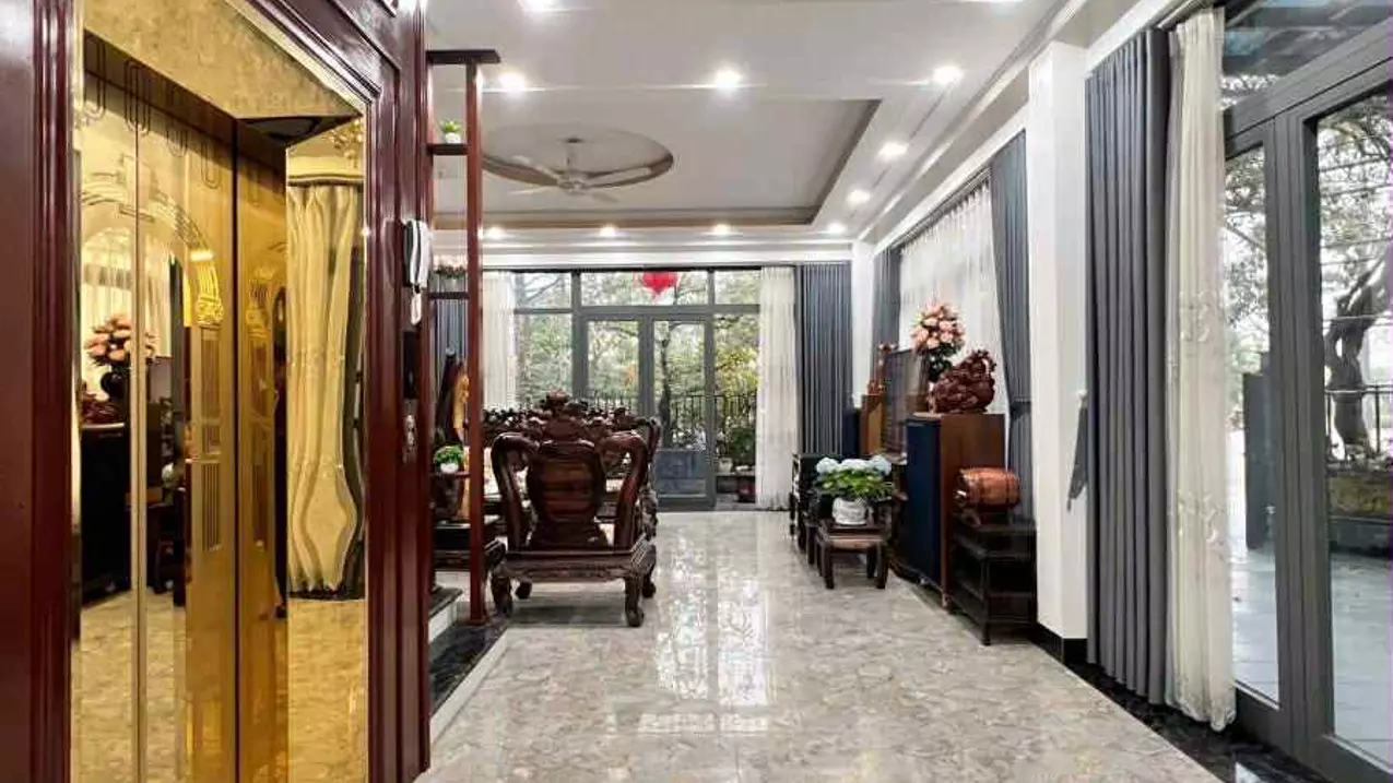 Hoang Mai