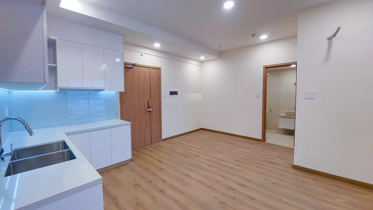 apartment frontage on nguyen luong bang, adjacent to phu my hung, high-class furniture, ready to move in, beautiful view