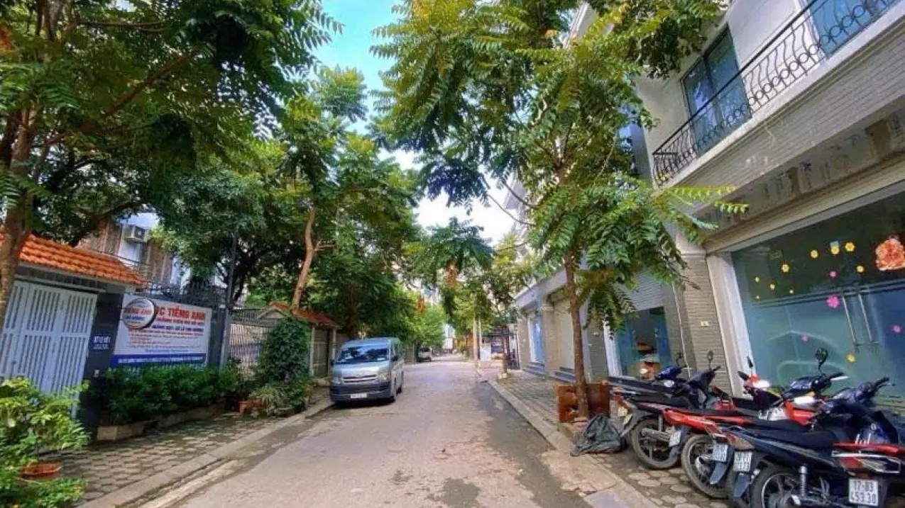 Nam Tu Liem