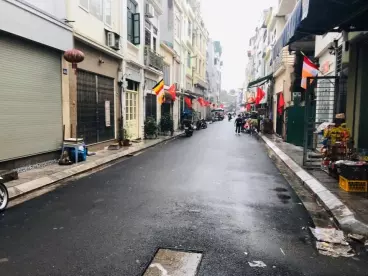 Ha Dong