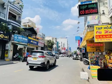Tan Phu