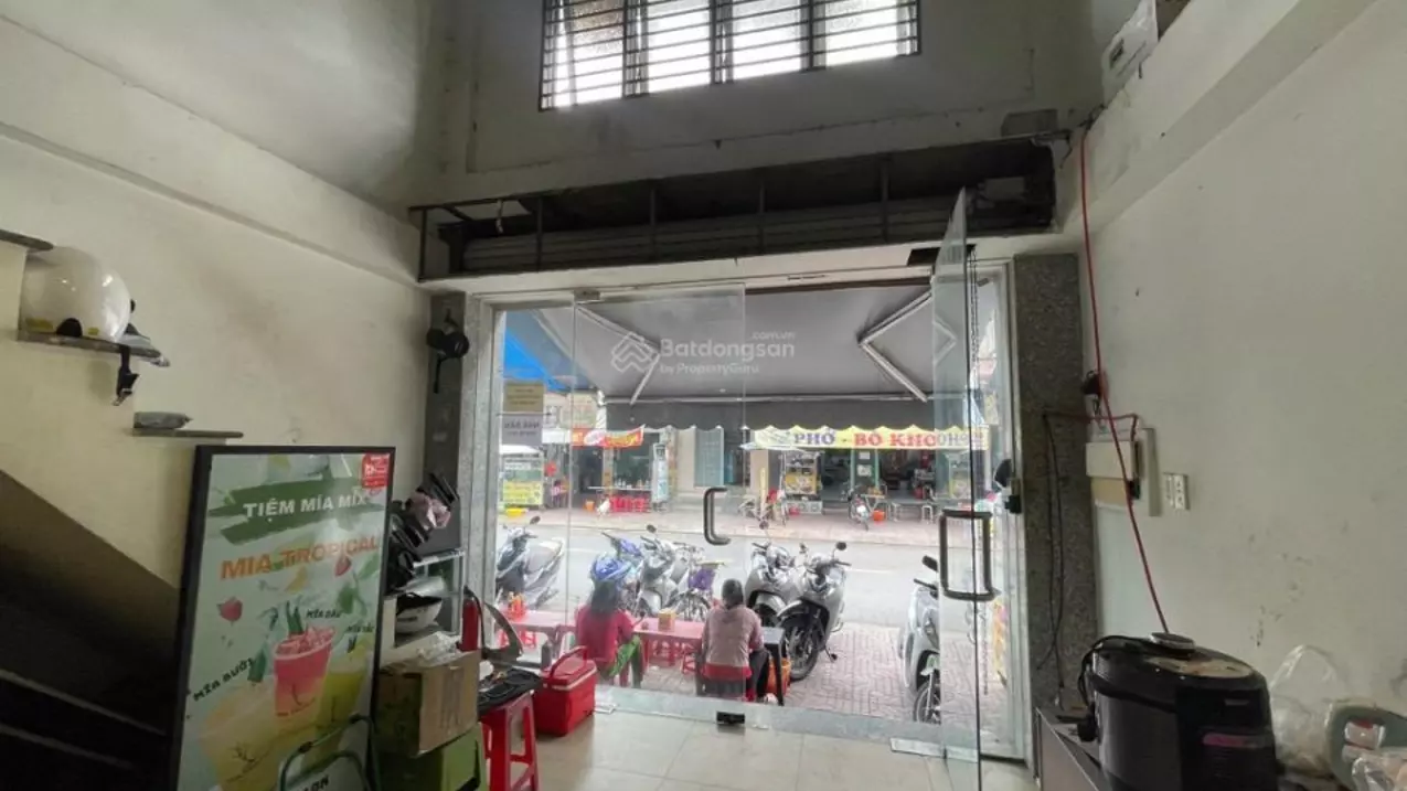 District 8