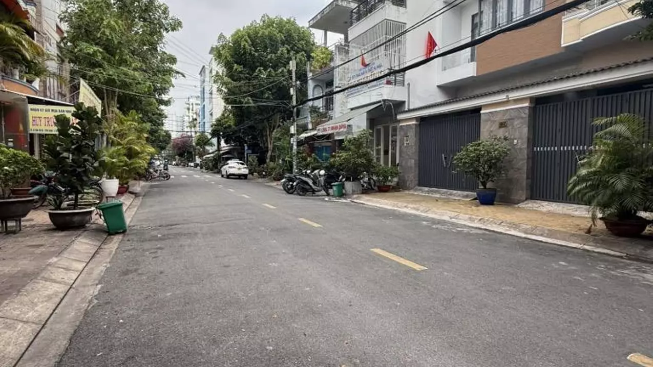 Tan Phu