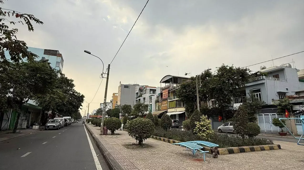 Tan Phu