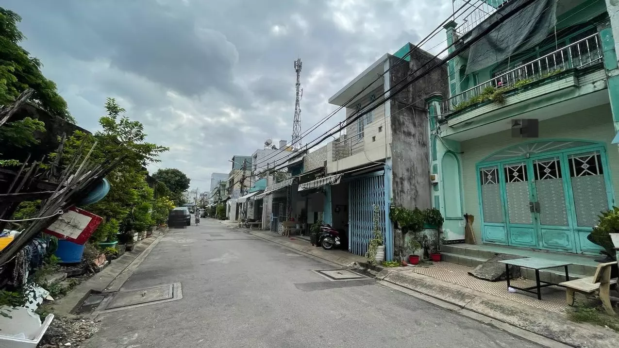 Tan Phu
