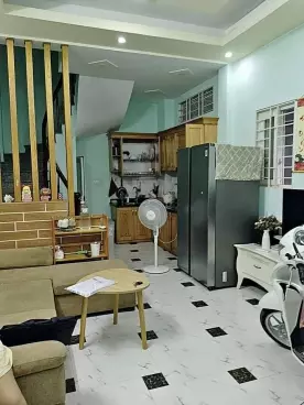 Nam Tu Liem