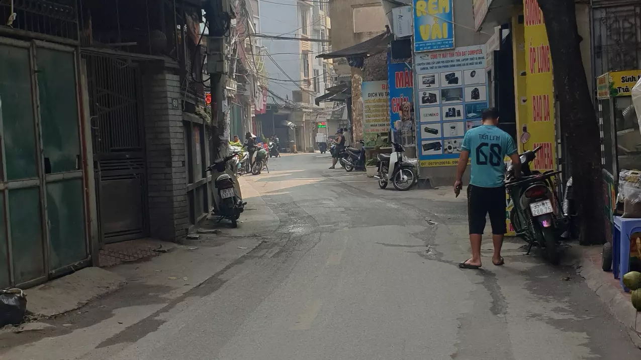 Nam Tu Liem