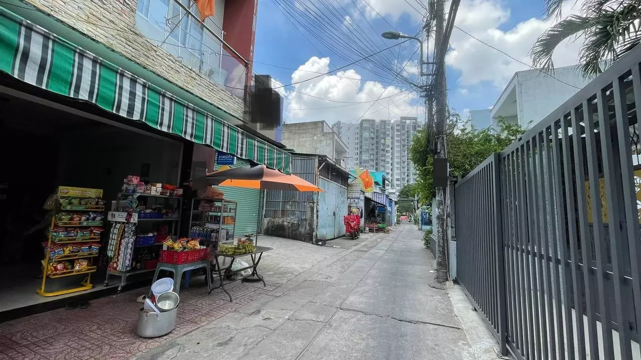 Tan Phu