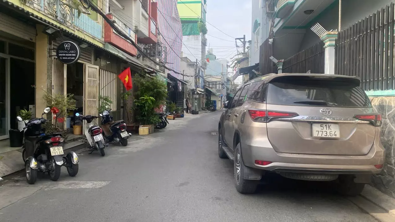Tan Phu