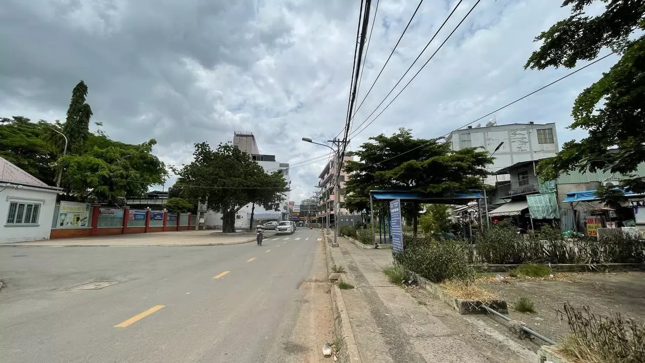 Tan Phu