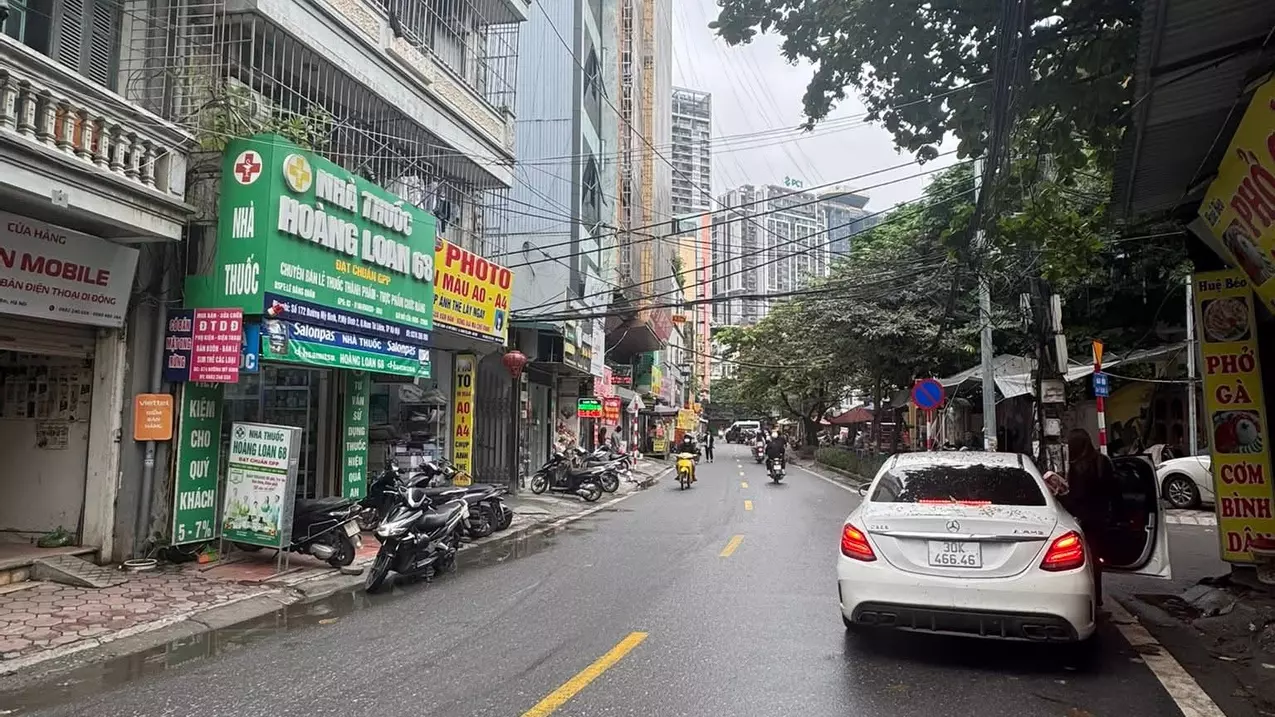 Nam Tu Liem