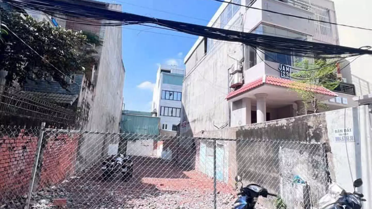 land for sale with old front villa - right in the center of thao dien - district 2