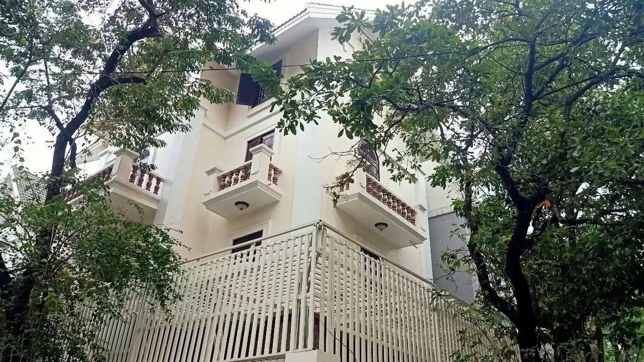 Nam Tu Liem