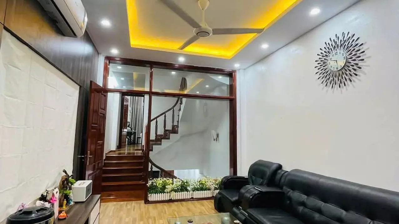 Hoang Mai