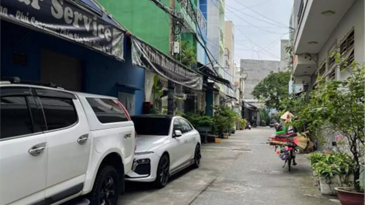 Tan Phu