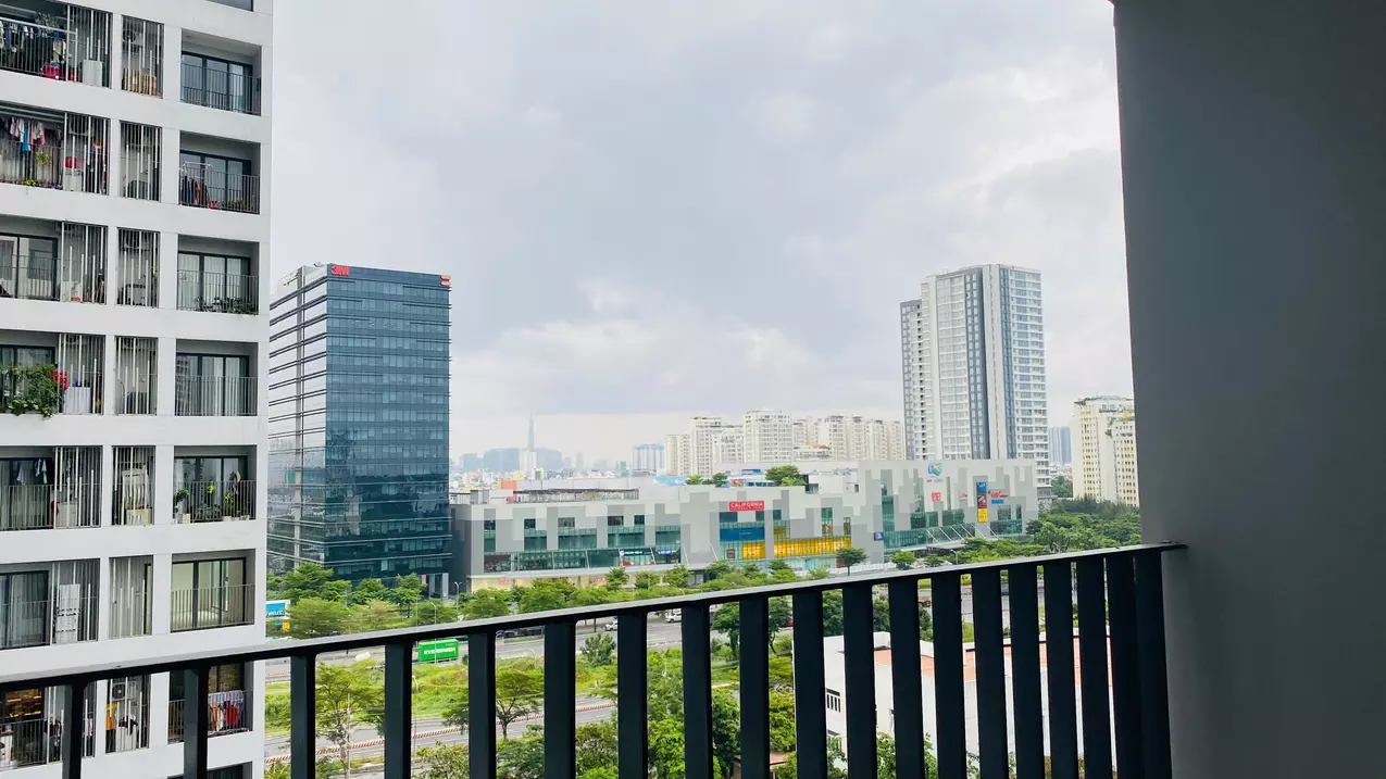 opportunity to own lavida plus q7 apartment at bargain price, 37m2, 1 bedroom, 9th floor, airy southeast view, pink book