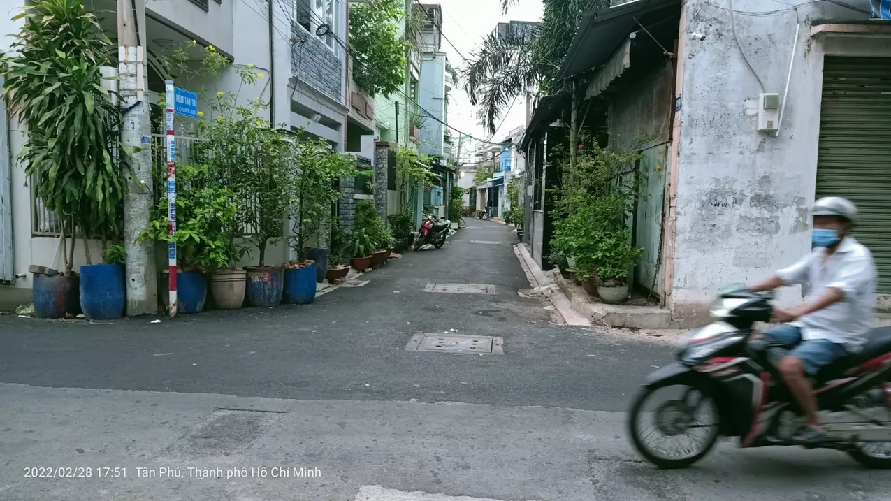 Tan Phu