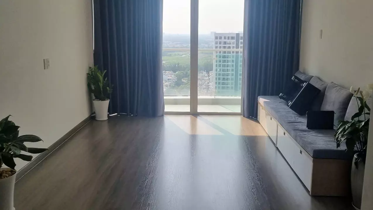 selling 126m2 apartment, 3 bedrooms, with pink book in hand.