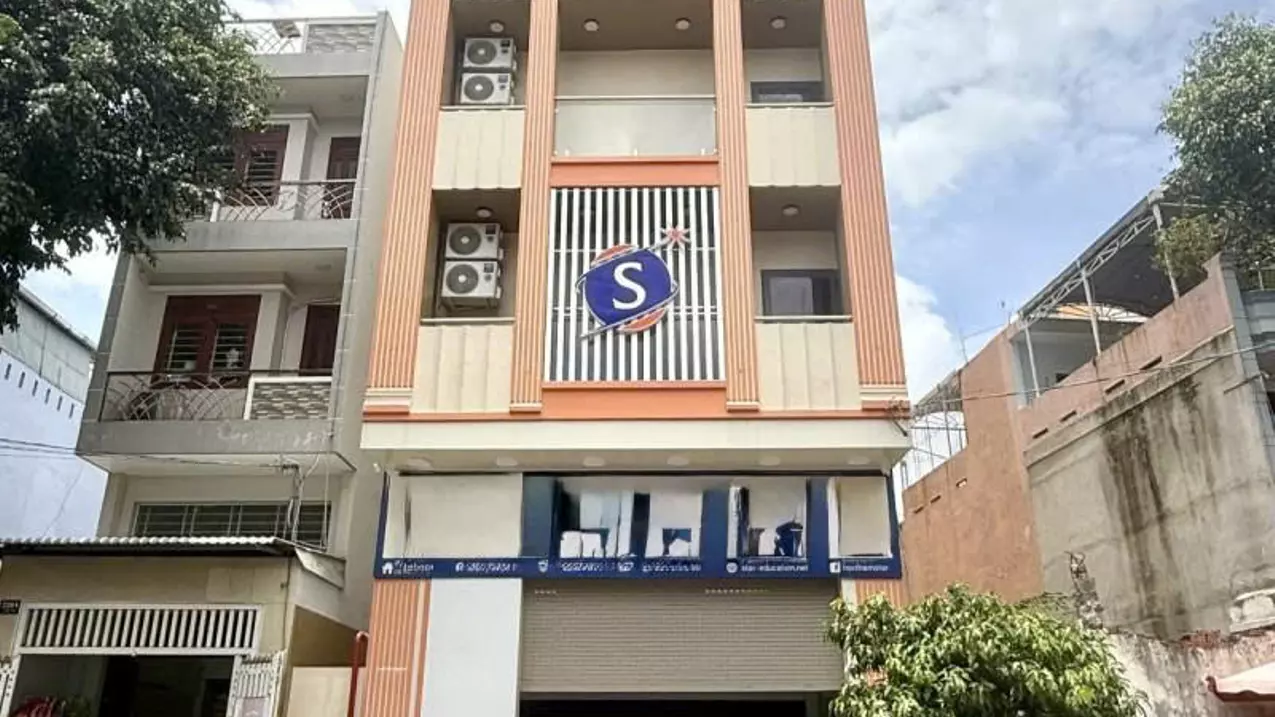 selling 7-storey building, frontage of thach lam - thoai ngoc hau, 8x22m, contract price 160 million, 48.5 billion.