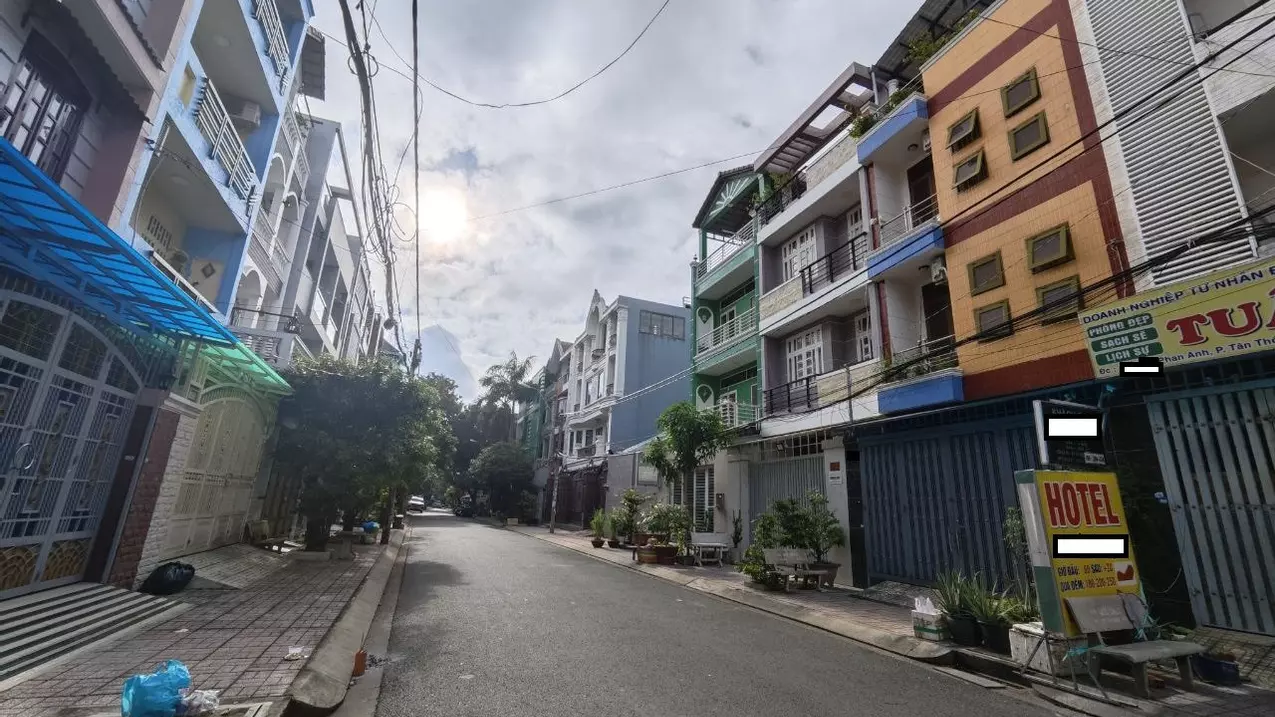 Tan Phu