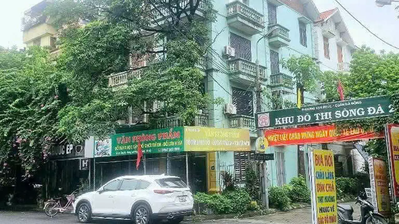 Ha Dong
