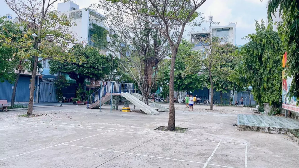 Tan Phu
