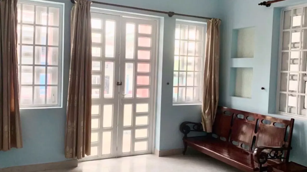 binh tri dong - binh tan 54m ( 4x13.5 ) 4 floors - 4 brs, 3 bathrooms - social connection to the house - only 5 billion little.